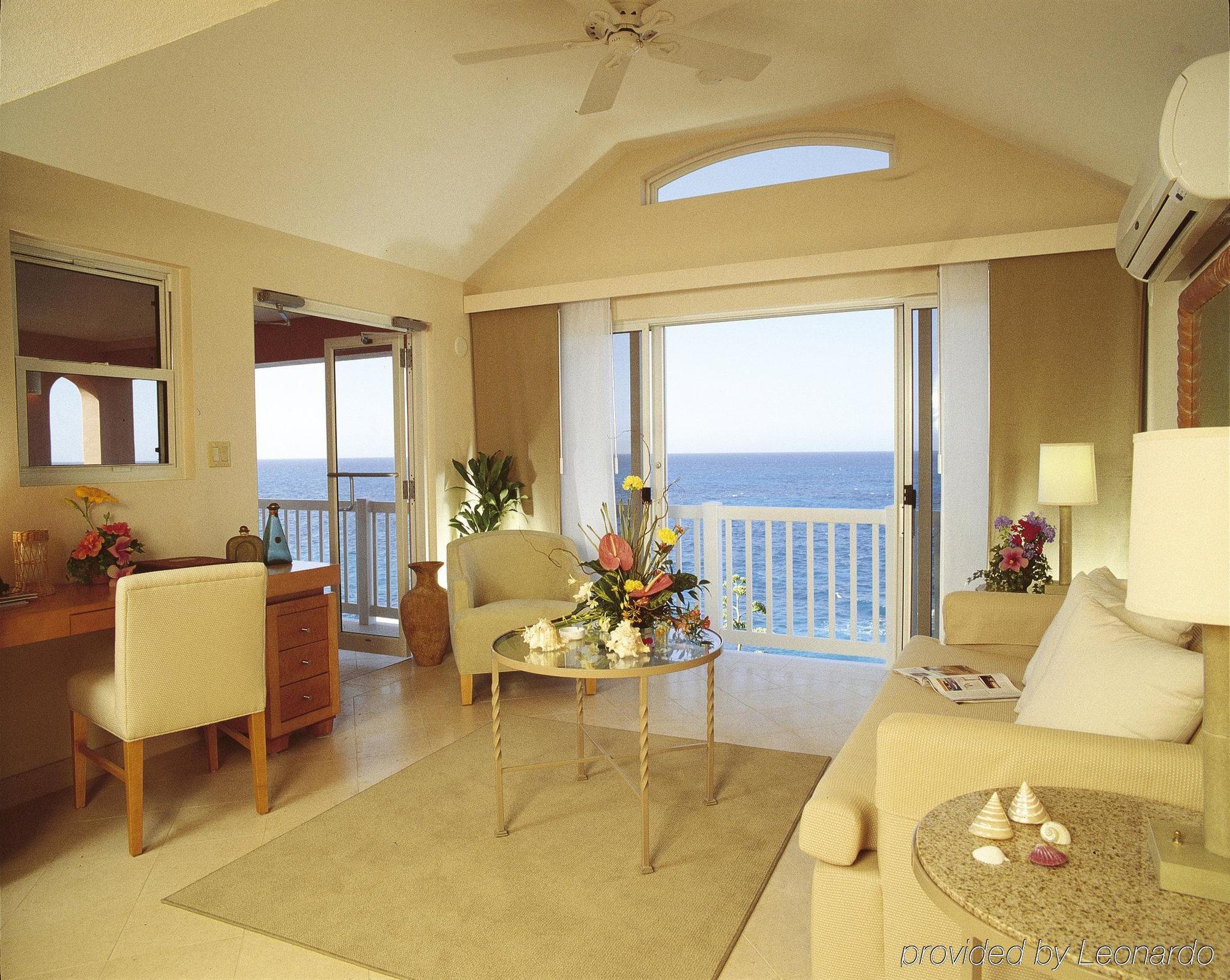 The Reefs Resort And Club 사우샘프턴 교구 객실 사진